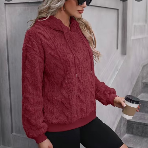 New Soft fuzzy and warm hoodie - Picture 5 of 7